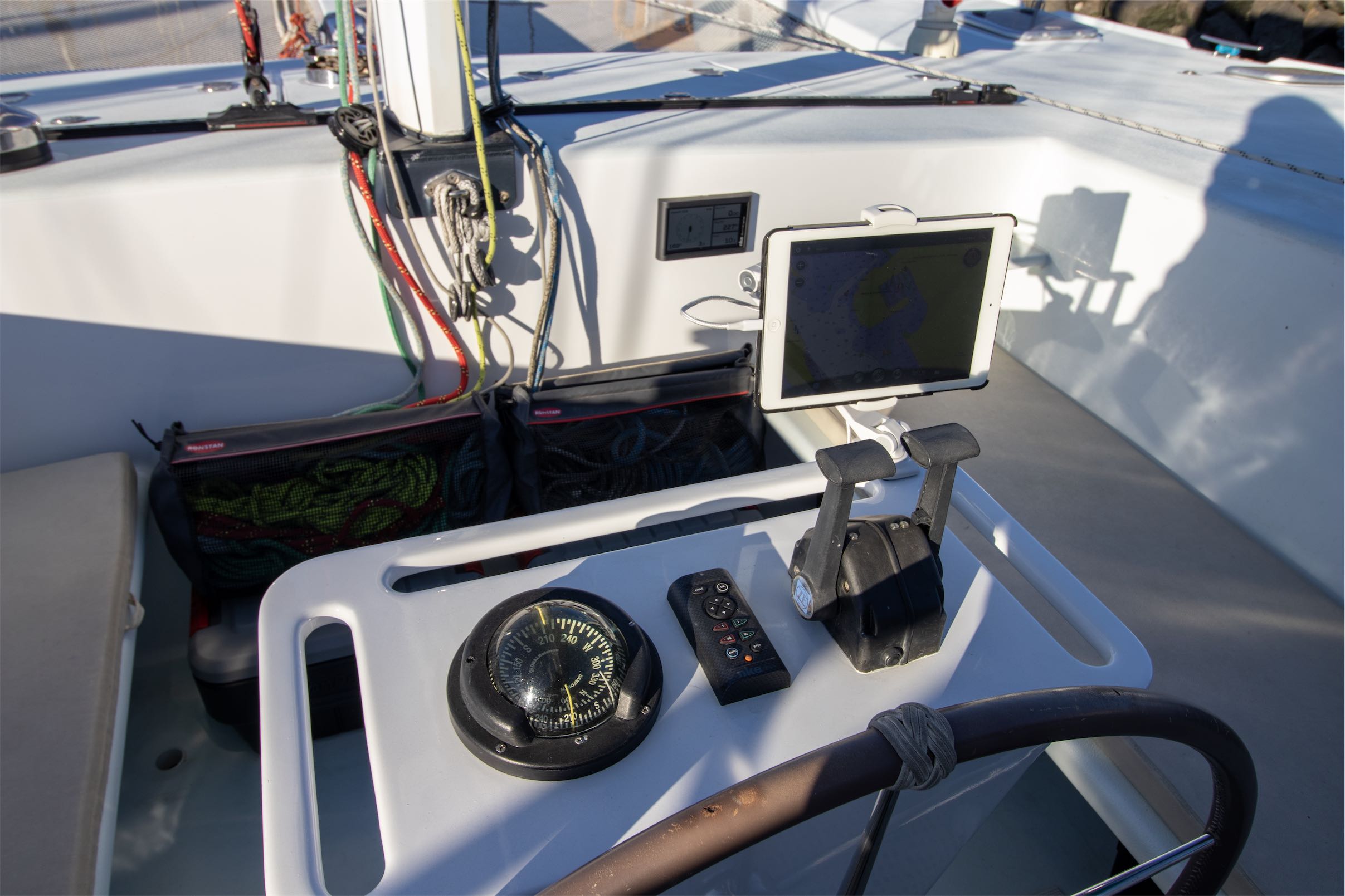  Forward Cockpit Instruments 